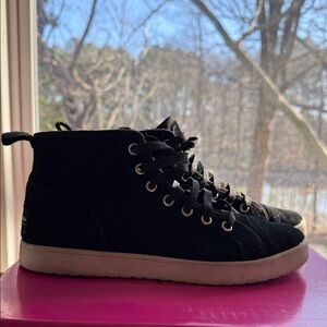 Women’s Koolaburra Black High-Tops Sz. 9